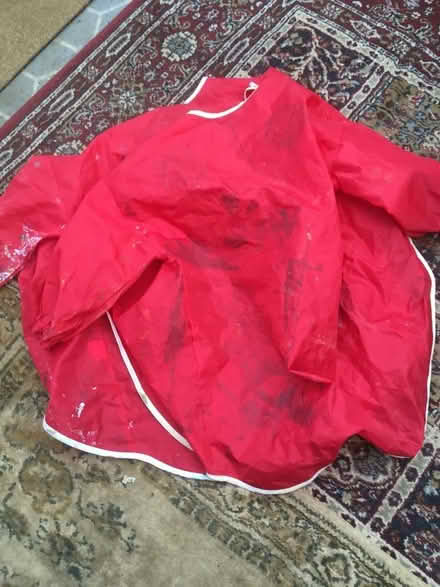 Photo of free Children’s painting aprons (Up Hatherley GL51) #1