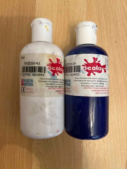 Photo of free Fabric paint (M21) #1