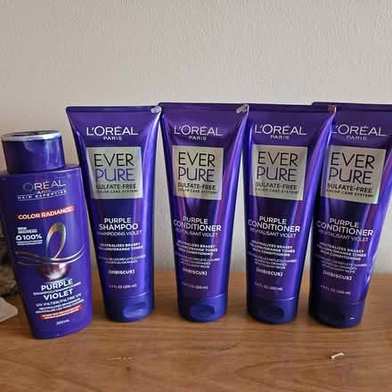 Photo of free Loreal purple shampoo & conditioner (Britannia/Winston Churchill) #1