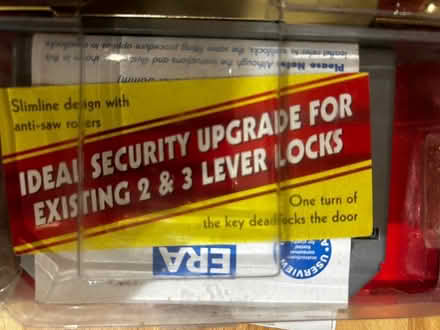 Photo of free 5 lever door lock with keys (HP22) #3