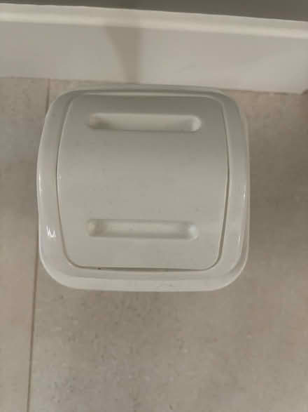 Photo of free Small Plastic Bin (RM14) #2