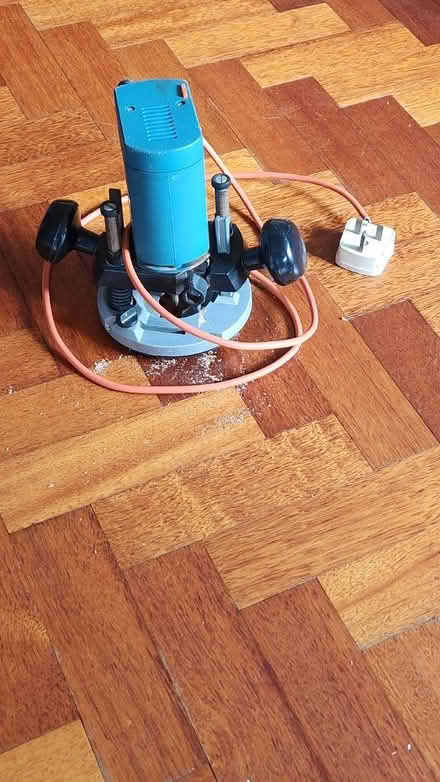 Photo of free Black and decker plunge router (Ridgeway Dr & Ridgeway Rd) #3