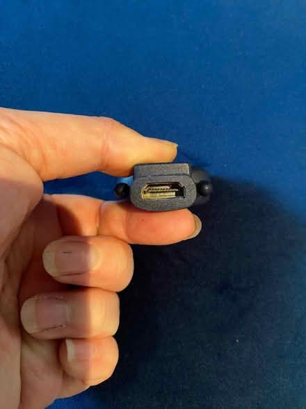 Photo of free HDMI/VGA adaptor (Southwark SE1) #2