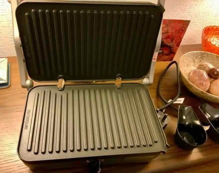 Photo of free Cuisinart Compact Grill / Panini Press for repair or spares (Kendal LA9) #2