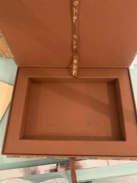 Photo of free Fabric gift box (Great Portland Street W1W) #1