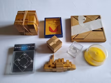 Photo of free Box of puzzles / games (Cleedownton SY8) #1