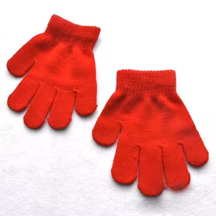 Photo of Kids red gloves (Hawthorne/Near east side) #3