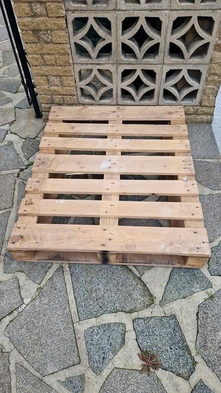 Photo of free Wooden Pallet (Purley) #1