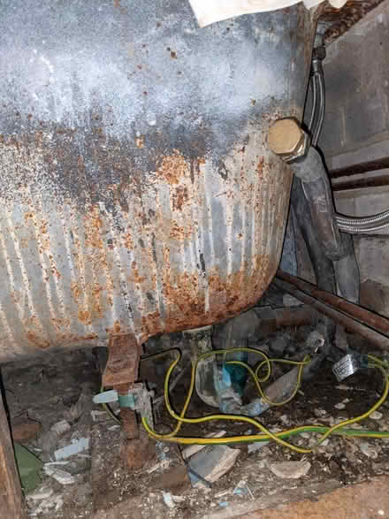 Photo of free Steel bath, basin and taps (Hampstead NW3) #3