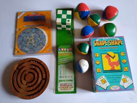 Photo of free Box of puzzles / games (Cleedownton SY8) #4
