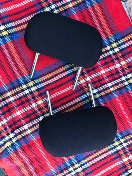 Photo of free Rear headrests - Daihatsu Sirion (HD7 Marsden) #4