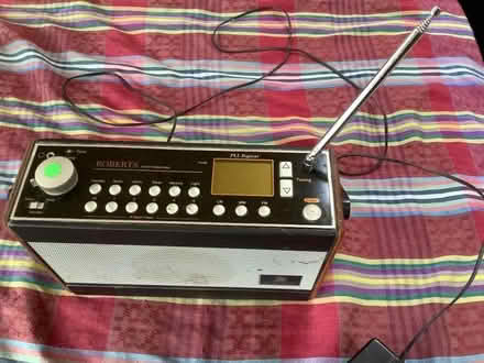 Photo of free Roberts radio (Yealand Storrs LA5) #1