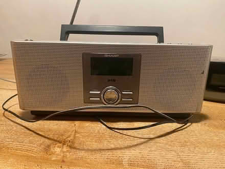 Photo of free DAB radio (Belper, Clusters) #1