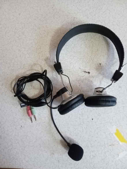 Photo of free Headset (Long Ashton BS41) #1