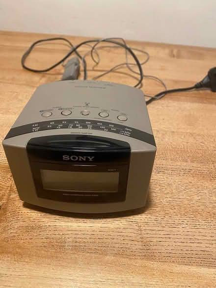 Photo of free Sony Radio Alarm Clock Radio (Belper, Clusters) #1
