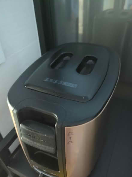 Photo of free Philips bread toaster (Sengkang) #2