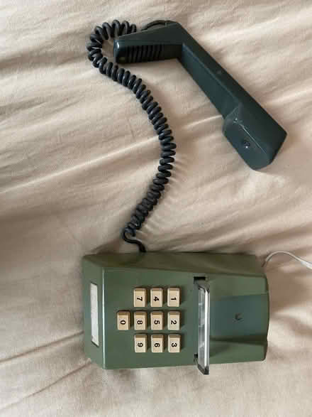 Photo of free Telephone (Caversham Heights RG4) #1