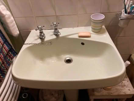 Photo of free basin (Hyson Green NG1) #1