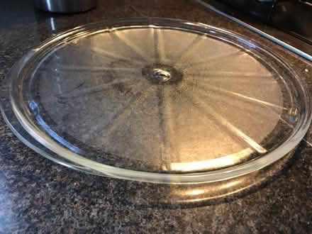 Photo of free Microwave rotating tray (Huntingdon) #2