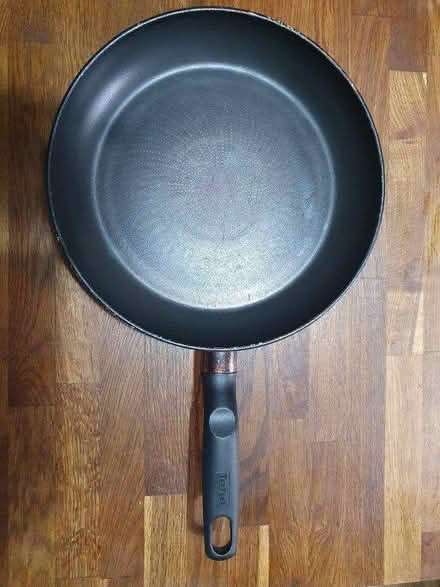 Photo of free Slightly scratched Tefal frying pan (TN34 Halton (West Hill - Ore)) #2