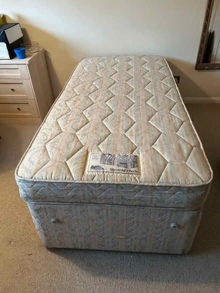 Photo of free Single Divan bed with mattress (Matlock DE4) #2