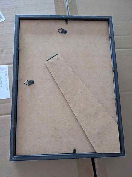 Photo of free Grey picture frame (Billinge WN5) #1
