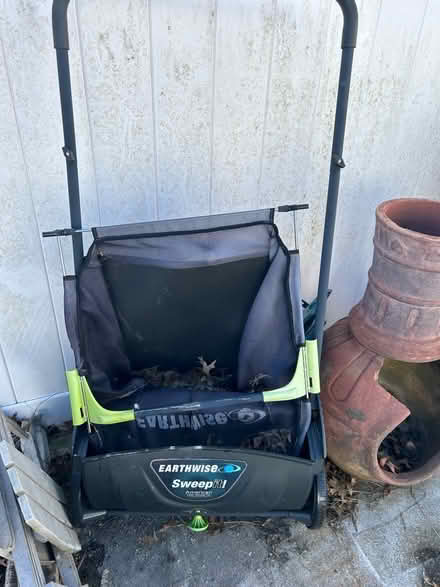 Photo of free Leaf gathering machine (College park) #1