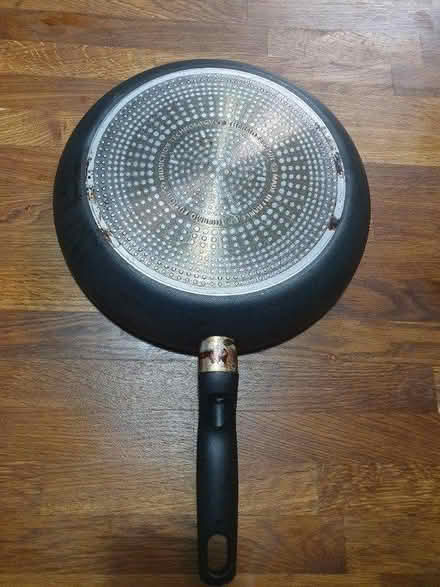 Photo of free Slightly scratched Tefal frying pan (TN34 Halton (West Hill - Ore)) #4