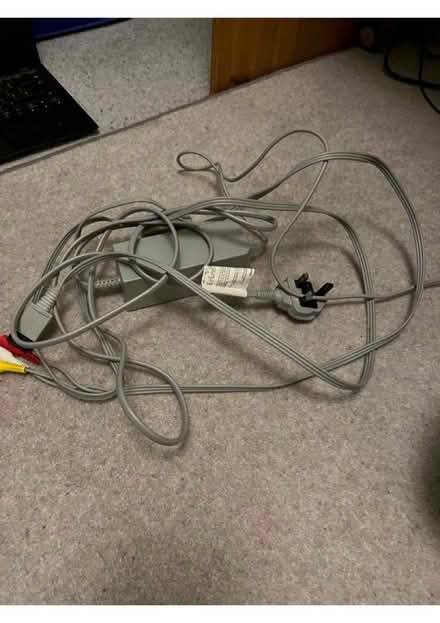 Photo of free Wii base unit (no hand controls) (Torbrex FK7) #3