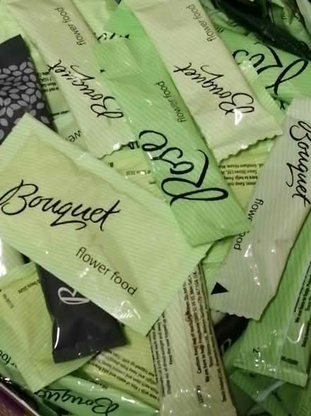 Photo of free Sachets of cut flower food (Burnham) #1