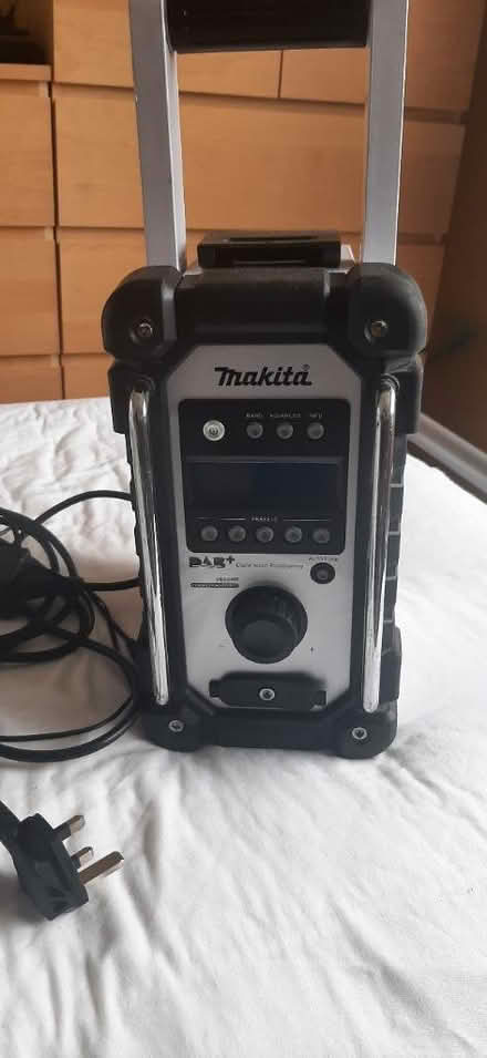 Photo of free Makita site radio (BS40) #1