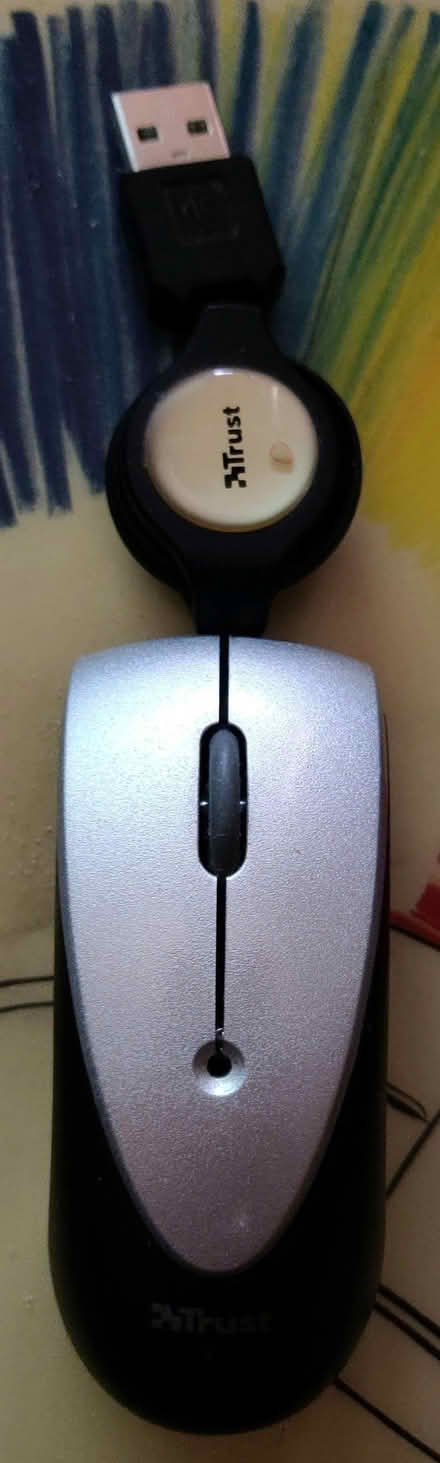 Photo of free Portable computer mouse (Aldrington BN3) #1