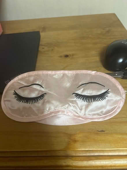 Photo of free Pink eyelashes sleep mask (Great Moor SK2) #2