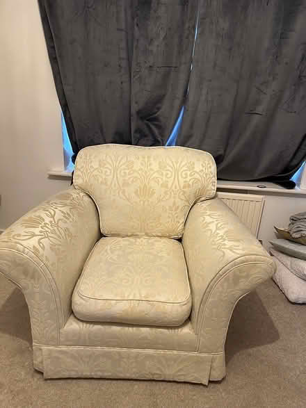 Photo of free Four and single seater sofa (Ripon way, HU9) #3