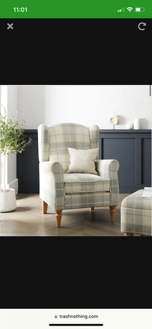 Photo of Armchair (L37) #1