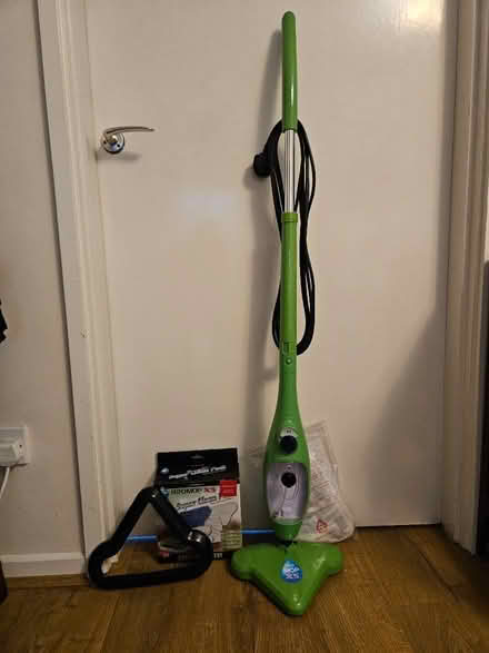 Photo of free Steam mop H20 Mop x5 (Weybridge KT13) #1