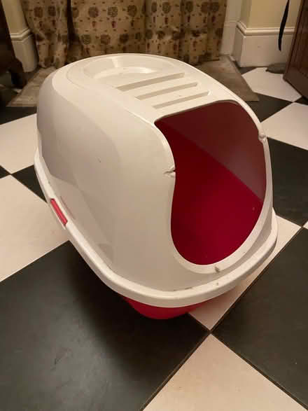 Photo of free Covered cat litter tray (East Malling) #1