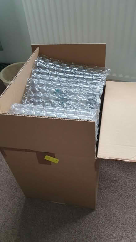 Photo of free Large cardboard box and heavy duty bubblewrap (Hockley Heath CP B94) #1