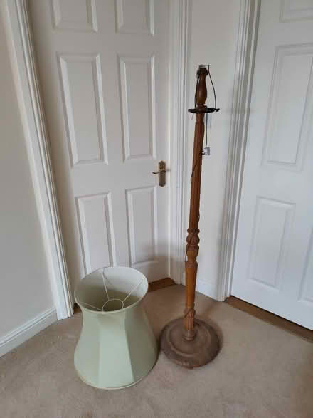Photo of free standard lamp (Kentwood RG31) #2
