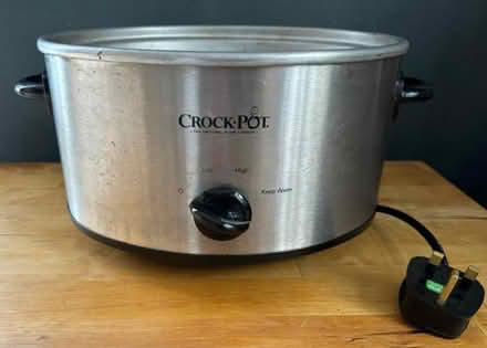 Photo of free Slow cooker (South Norwood SE25) #1