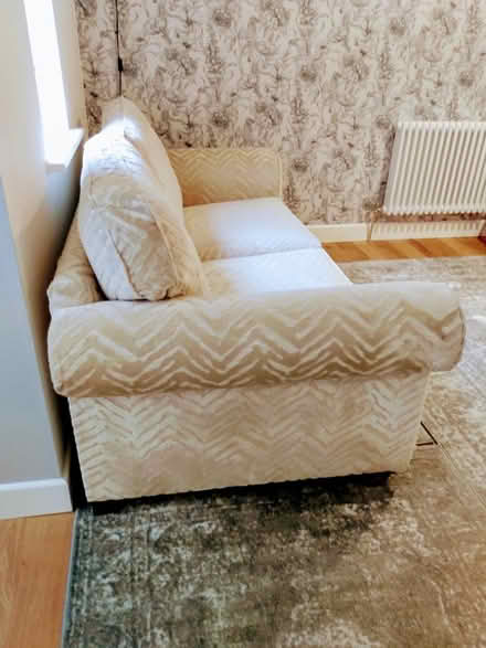 Photo of free Sofa, Fabric Chenille (Darley Abbey DE22) #4