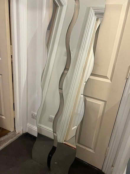 Photo of free 2 Mirrors (HA0) #1
