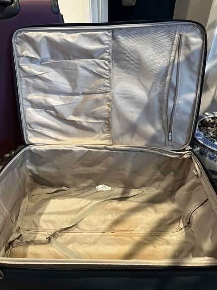 Photo of free Samsonite suitcase XL (Peckham SE15) #1