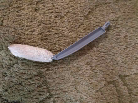 Photo of free Venetian blind brush (Roffey) #1