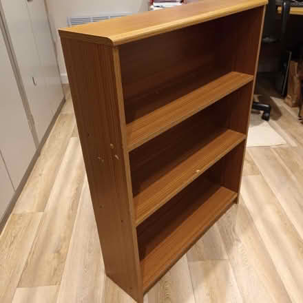 Photo of free Wood effect bookcase (Kidlington OX5) #2