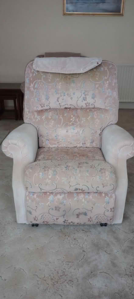 Photo of free 3 Seater Settee and 2 chairs (Boulton DE24) #1