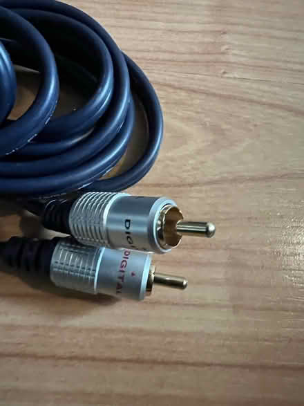 Photo of free HDMI and other audiovisual cables (Whipton EX1) #3