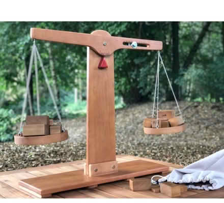 Photo of Old style balance weighing scales (Otley LS21) #3