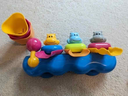 Photo of free Dolphin and Hippo Bath Toys (Kennington OX1) #1