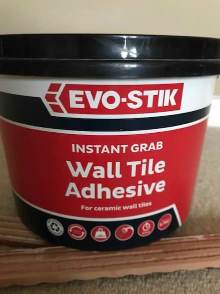Photo of free large tub of evostik tile adhesive (Brooke NR15) #1